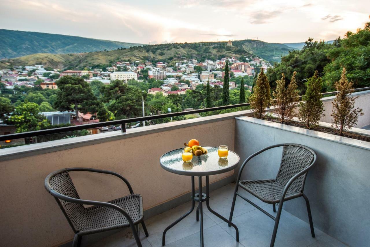 Tonusi Luxe Hotel In The Historic City Center Tbiliszi Kültér fotó