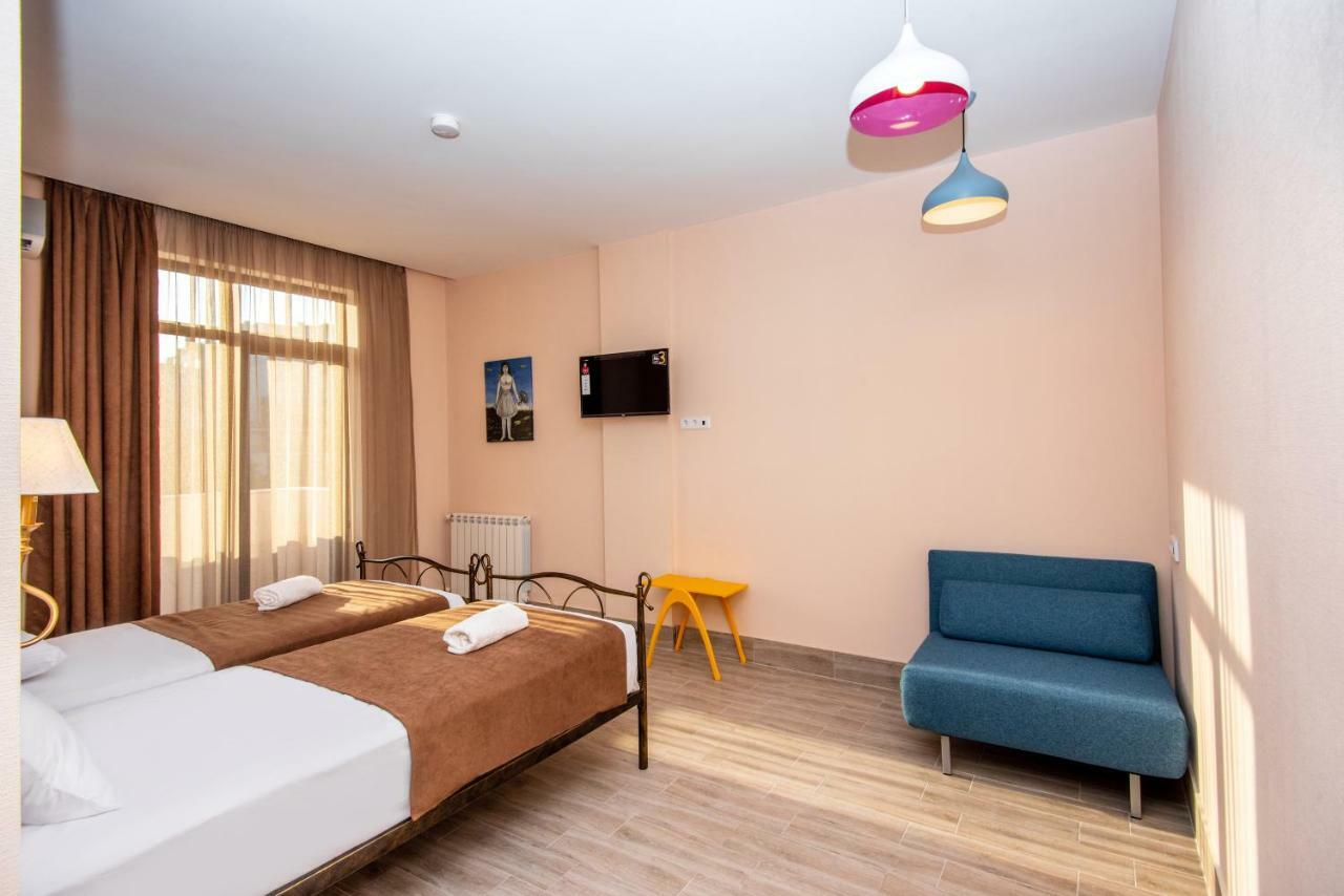 Tonusi Luxe Hotel In The Historic City Center Tbiliszi Kültér fotó